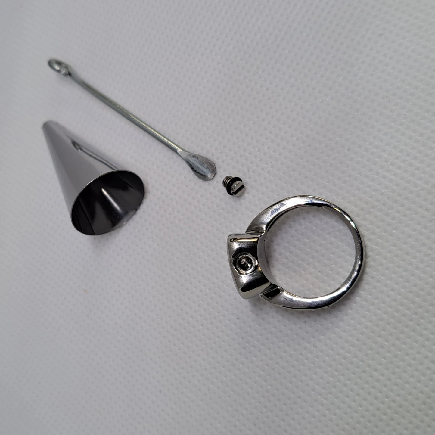 Hart-glas as-ring